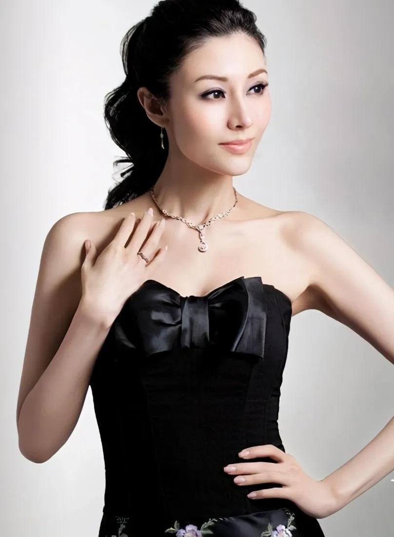 澳门，历史与现代交织的璀璨明珠，探索时光之旅的交汇点